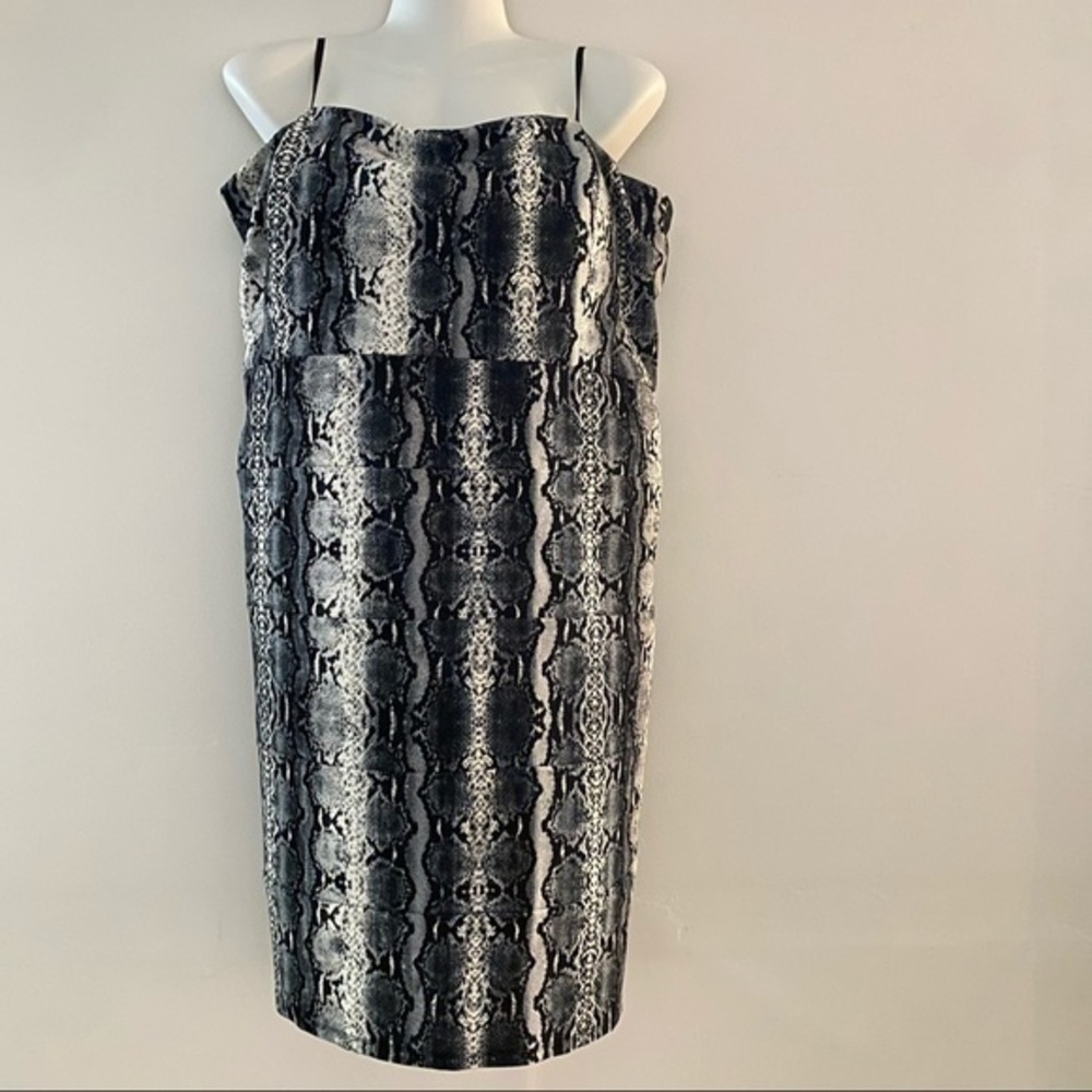 Snake print dress strapless bodycon reputation era
